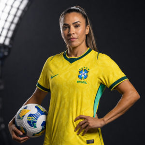 Camisa feminina Brasil Jordan II 2026/27 modelo torcedora pro com design moderno e tecido confortável