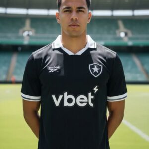 Camisa Botafogo Preta 2025 Reebok Oficial Masculina com gola polo branca e escudo da Estrela Solitária.