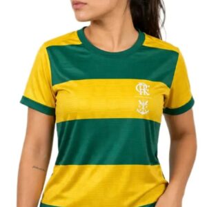 Camisa Flamengo Pairar Edição Especial Brasil Feminina com listras verde e amarelo.
